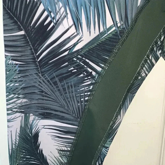 L’Urv Tropical Print Leggings - Picture 6 of 8